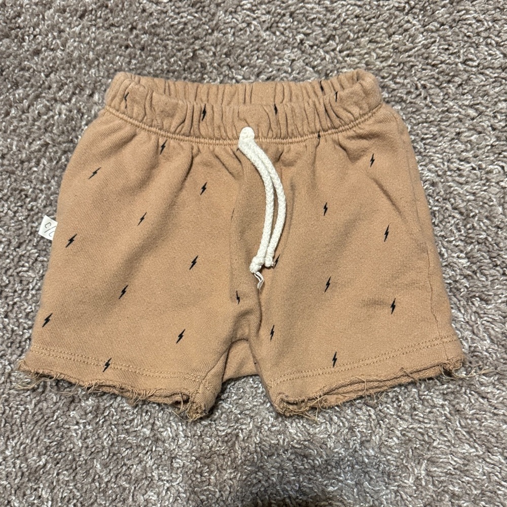 Childhoods Clothing Boy Shorts - Bolts on Khaki - 2T